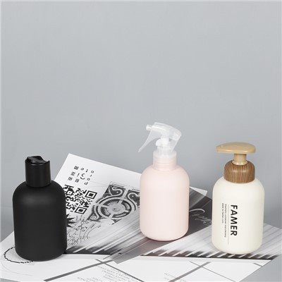 Paquet de maquillatge d’ampolles cosmètiques botàniques
